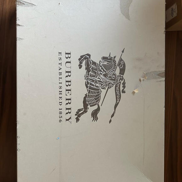 Burberry Rainboot Clemence size 37 never worn - Picture 2 of 11